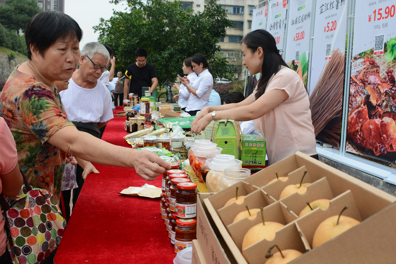 1536922376860004038.jpg DSC_1332.jpg