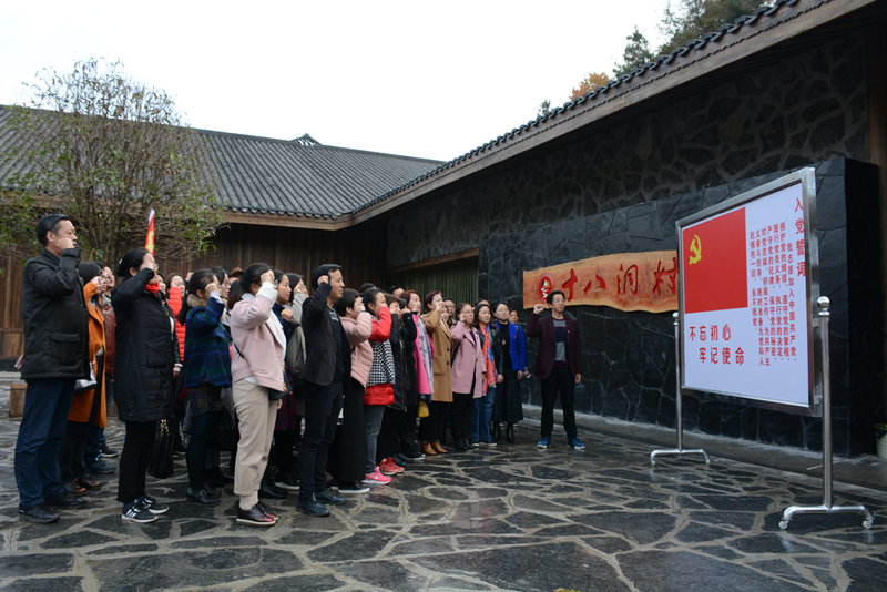 1543389378454006310.jpg DSC_0463.jpg