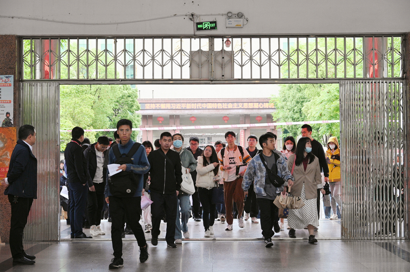 1682318433029057082.jpg d87ae9e90eaacc01c69cb8b1020bfe6.jpg